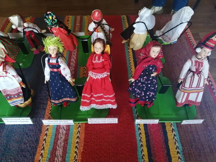 Выставка кукол